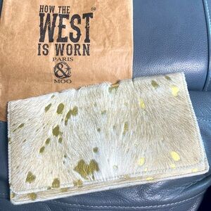 🤎 Gorgeous calf hair clutch 🤎